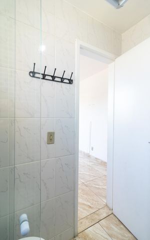 Apartamento para alugar com 68m², 2 quartos e 1 vaga Apartamento para alugar com 68m², 2 quartos e 1 vagaBanheiro da Suíte