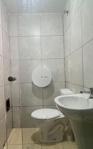 Casa para alugar com 150m², 8 quartos e 2 vagas Casa para alugar com 150m², 8 quartos e 2 vagasBanheiro