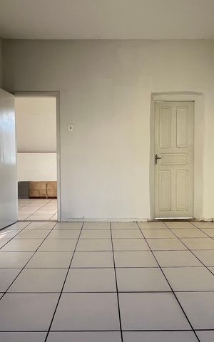 Casa para alugar com 150m², 8 quartos e 2 vagas Casa para alugar com 150m², 8 quartos e 2 vagasSala