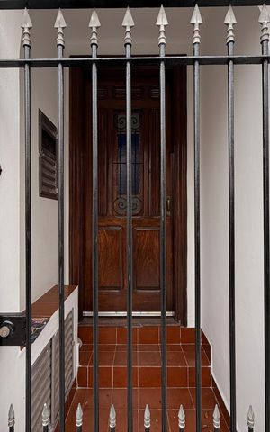 Casa para alugar com 65m², 3 quartos e sem vaga Casa para alugar com 65m², 3 quartos e sem vagaFachada
