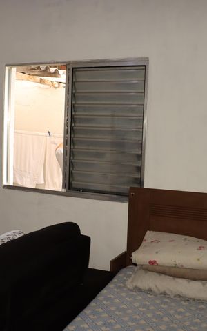 Casa à venda com 80m², 1 quarto e sem vagaQuarto