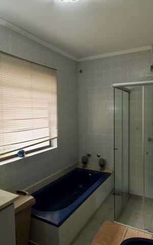 Casa para alugar com 270m², 5 quartos e 3 vagas Casa para alugar com 270m², 5 quartos e 3 vagasBanheiro - Suíte 2