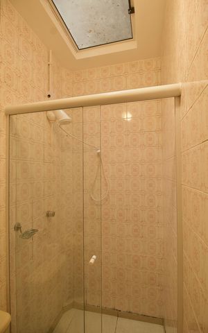 Casa para alugar com 270m², 5 quartos e 3 vagas Casa para alugar com 270m², 5 quartos e 3 vagasBanheiro - Suíte 1