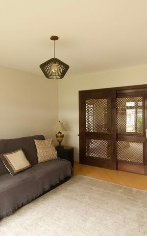 Casa para alugar com 270m², 5 quartos e 3 vagas Casa para alugar com 270m², 5 quartos e 3 vagasSala 1