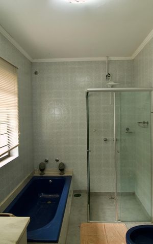 Casa para alugar com 270m², 5 quartos e 3 vagas Casa para alugar com 270m², 5 quartos e 3 vagasBanheiro - Suíte 2
