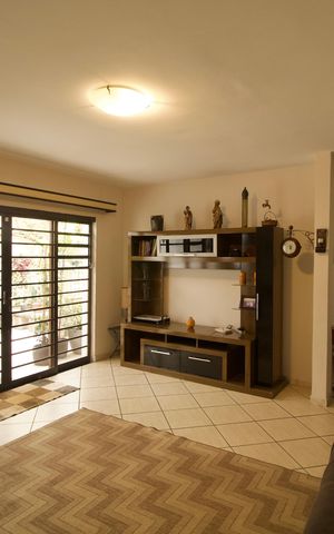 Casa para alugar com 270m², 5 quartos e 3 vagas