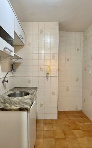 Apartamento à venda com 42m², 1 quarto e sem vaga Apartamento à venda com 42m², 1 quarto e sem vagaCozinha e Área de Serviço