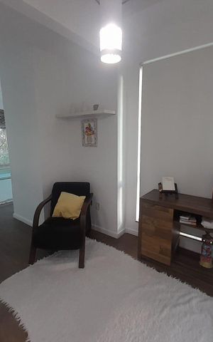 Casa de condomínio à venda com 1116m², 4 quartos e 6 vagas Casa de condomínio à venda com 1116m², 4 quartos e 6 vagasCorredor
