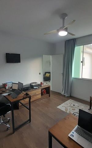 Casa de condomínio à venda com 1116m², 4 quartos e 6 vagas Casa de condomínio à venda com 1116m², 4 quartos e 6 vagasQuarto 4