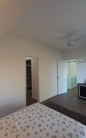 Casa de condomínio à venda com 1116m², 4 quartos e 6 vagas Casa de condomínio à venda com 1116m², 4 quartos e 6 vagasQuarto 1