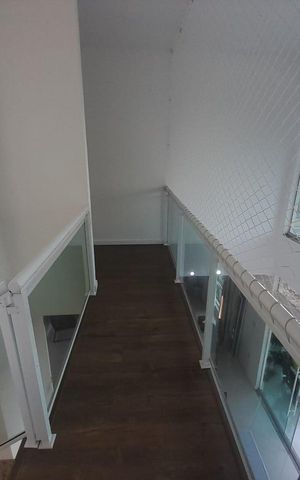 Casa de condomínio à venda com 1116m², 4 quartos e 6 vagas Casa de condomínio à venda com 1116m², 4 quartos e 6 vagasCorredor