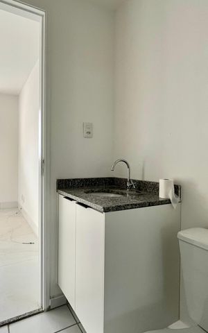Apartamento à venda com 76m², 2 quartos e 1 vaga Apartamento à venda com 76m², 2 quartos e 1 vagaBanheiro Social