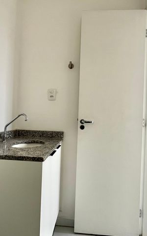 Apartamento à venda com 76m², 2 quartos e 1 vaga Apartamento à venda com 76m², 2 quartos e 1 vagaBanheiro da Suíte