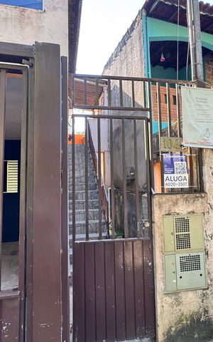 Casa para alugar com 80m², 2 quartos e sem vaga Casa para alugar com 80m², 2 quartos e sem vagaFachada