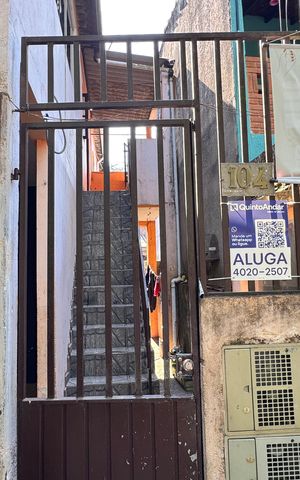 Casa para alugar com 80m², 2 quartos e sem vaga Casa para alugar com 80m², 2 quartos e sem vagaFachada