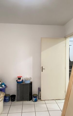 Casa à venda com 52m², 2 quartos e sem vaga Casa à venda com 52m², 2 quartos e sem vagaQuarto 1