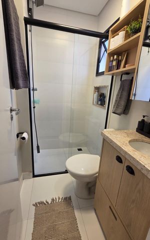 Apartamento à venda com 80m², 2 quartos e 1 vaga Apartamento à venda com 80m², 2 quartos e 1 vagaBanheiro