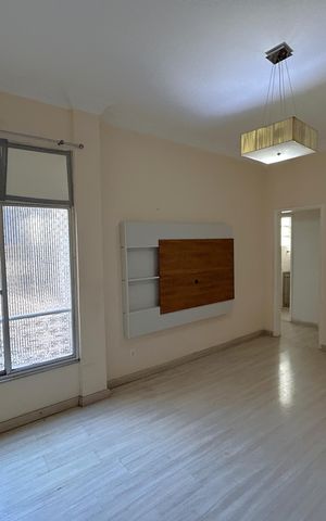 Apartamento à venda com 43m², 1 quarto e sem vagaSala