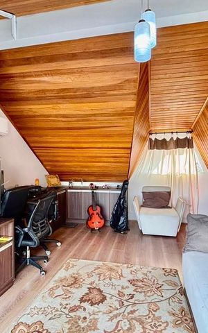 Casa à venda com 135m², 4 quartos e 1 vaga