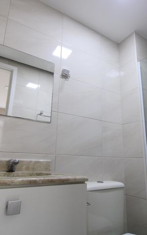 Apartamento à venda com 55m², 2 quartos e 1 vagaBanheiro da suíte