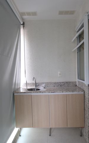 Apartamento à venda com 55m², 2 quartos e 1 vagaSala - Varanda