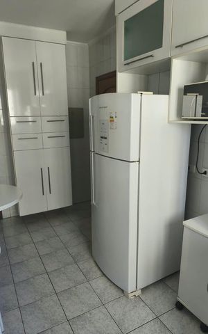 Apartamento à venda com 94m², 3 quartos e 2 vagas Apartamento à venda com 94m², 3 quartos e 2 vagasCozinha