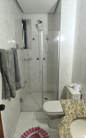 Apartamento à venda com 94m², 3 quartos e 2 vagas Apartamento à venda com 94m², 3 quartos e 2 vagasBanheiro 1