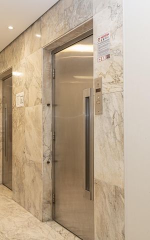 Apartamento para alugar com 127m², 3 quartos e 1 vaga Apartamento para alugar com 127m², 3 quartos e 1 vagaÁrea comum - Elevadores