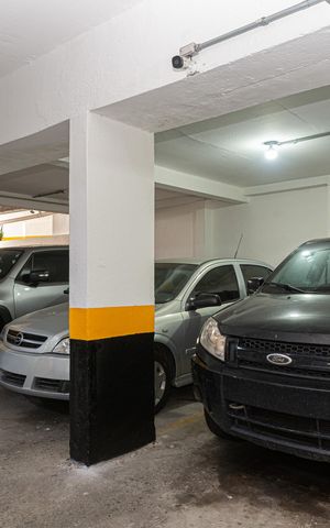 Apartamento para alugar com 127m², 3 quartos e 1 vaga Apartamento para alugar com 127m², 3 quartos e 1 vagaÁrea comum - Garagem
