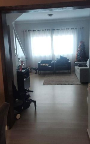 Casa à venda com 209m², 3 quartos e 4 vagas