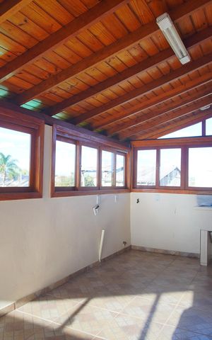 Casa para alugar com 180m², 2 quartos e 4 vagasÁrea de Serviço