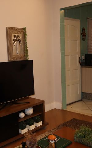 Casa para alugar com 100m², 2 quartos e 2 vagasSala