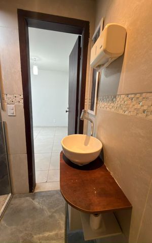 Studio à venda com 49m², 1 quarto e sem vaga Studio à venda com 49m², 1 quarto e sem vagaBanheiro