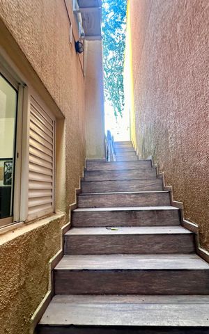 Casa de condomínio para alugar com 320m², 3 quartos e 5 vagas