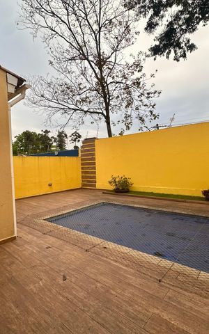 Casa de condomínio para alugar com 320m², 3 quartos e 5 vagas Casa de condomínio para alugar com 320m², 3 quartos e 5 vagasQuintal