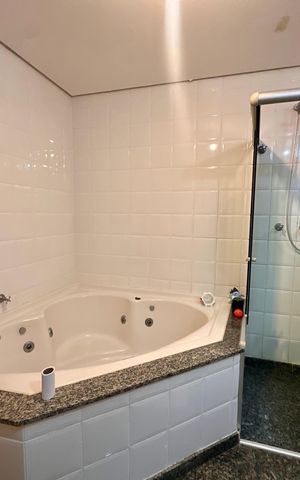 Casa de condomínio para alugar com 320m², 3 quartos e 5 vagas Casa de condomínio para alugar com 320m², 3 quartos e 5 vagasBanheiro 3