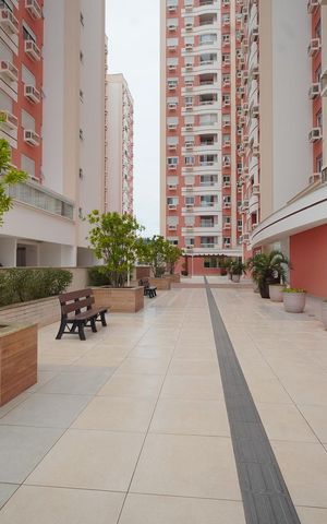 Apartamento para alugar com 76m², 2 quartos e 1 vagaÁrea comum 