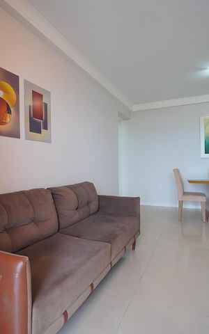 Apartamento para alugar com 76m², 2 quartos e 1 vagaSala 