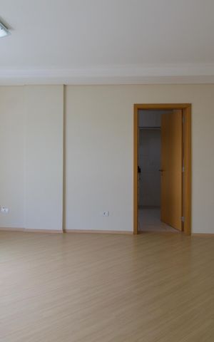 Apartamento à venda com 150m², 3 quartos e 2 vagas Apartamento à venda com 150m², 3 quartos e 2 vagasSala