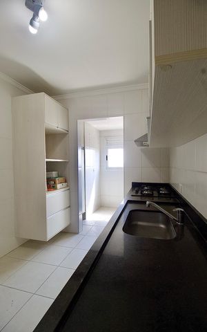 Apartamento à venda com 150m², 3 quartos e 2 vagas Apartamento à venda com 150m², 3 quartos e 2 vagasCozinha