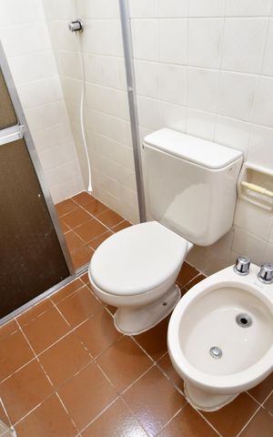 Apartamento à venda com 65m², 2 quartos e 1 vagaBanheiro Social
