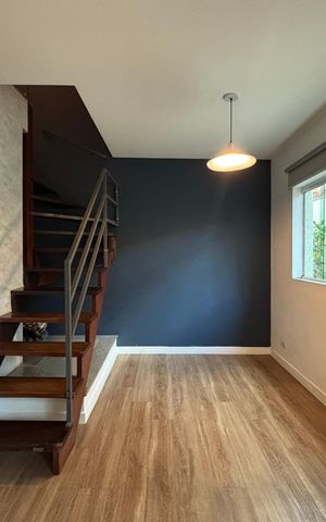 Casa para alugar com 120m², 3 quartos e 2 vagas Casa para alugar com 120m², 3 quartos e 2 vagasSala