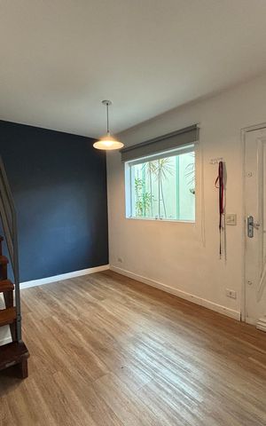 Casa para alugar com 120m², 3 quartos e 2 vagas Casa para alugar com 120m², 3 quartos e 2 vagasSala