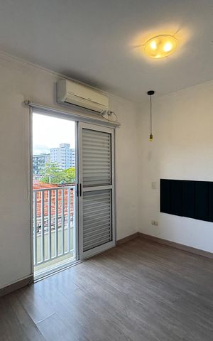 Casa para alugar com 120m², 3 quartos e 2 vagas Casa para alugar com 120m², 3 quartos e 2 vagasSuite