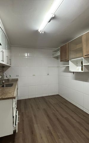 Casa para alugar com 120m², 3 quartos e 2 vagas Casa para alugar com 120m², 3 quartos e 2 vagasCozinha