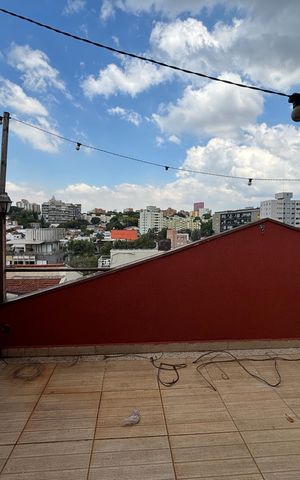 Casa para alugar com 120m², 3 quartos e 2 vagas Casa para alugar com 120m², 3 quartos e 2 vagasRooftop