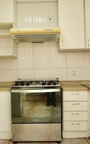 Apartamento à venda com 156m², 4 quartos e sem vaga Apartamento à venda com 156m², 4 quartos e sem vagaCozinha e Área de Serviço