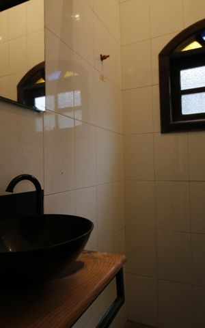 Casa de condomínio para alugar com 192m², 3 quartos e 1 vagaBanheiro do terraço
