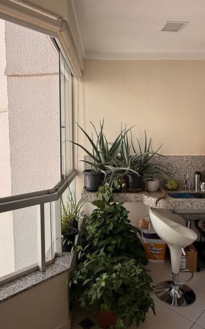Apartamento à venda com 64m², 2 quartos e 1 vagaSacada