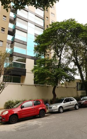 Apartamento à venda com 105m², 3 quartos e 3 vagasFachada